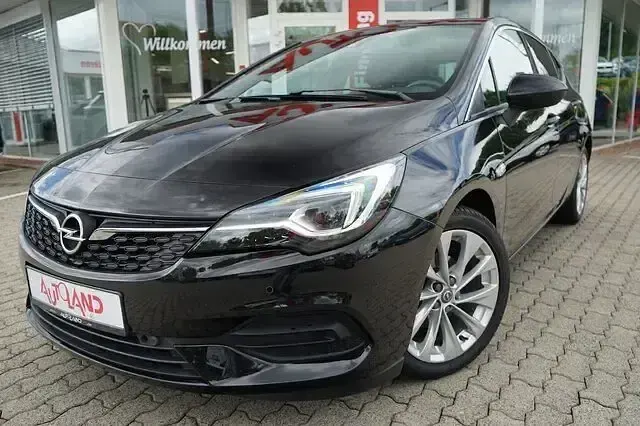 Gebraucht Opel Astra Elegance 131 PS (96 kW) 2020 Onyx schwarz metallic Limousine