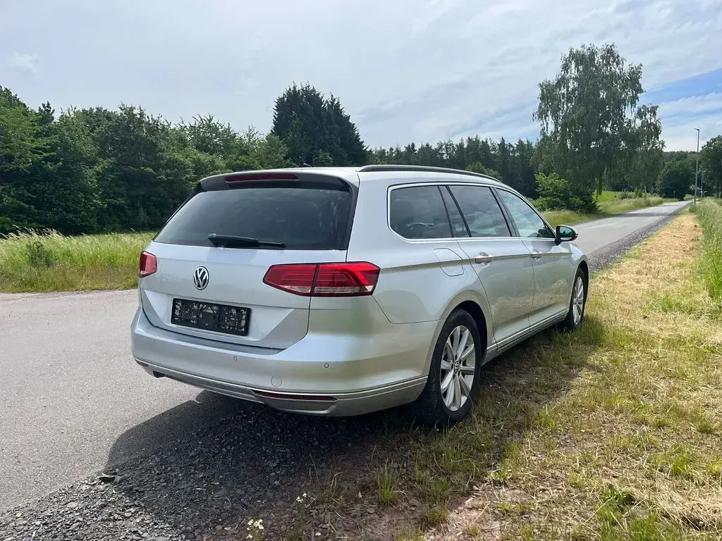 Gebraucht VW Passat Comfortline 150 PS (110 kW) 2015 Silber Kombi
