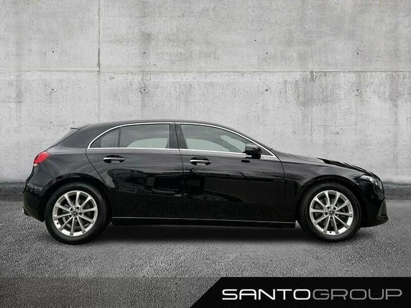 Gebraucht Mercedes A200 Progressive 150 PS (110 kW) 2022 Schwarz Limousine