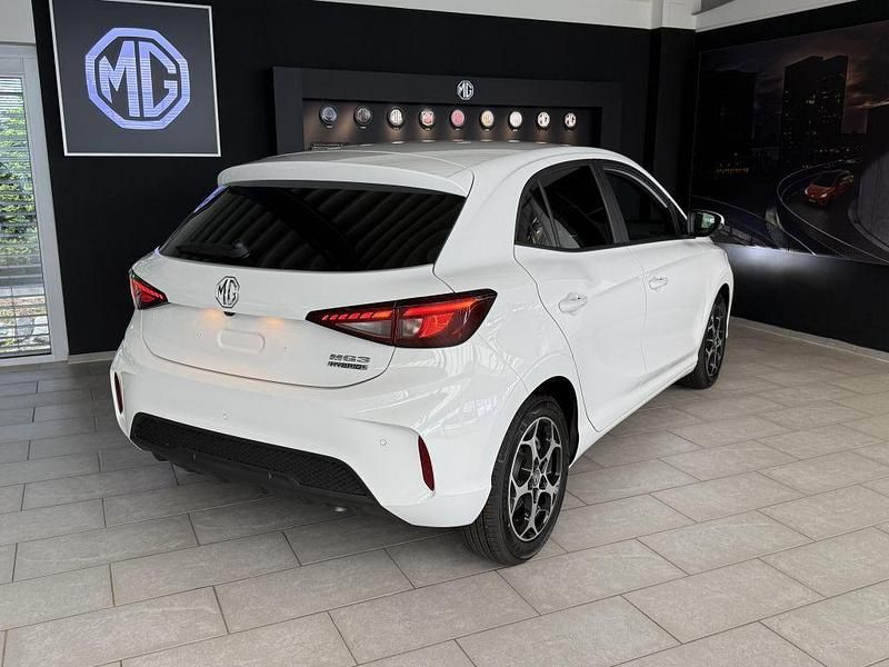 Neu MG MG3 Luxury 194 PS (142 kW) 2025 Weiß Kleinwagen