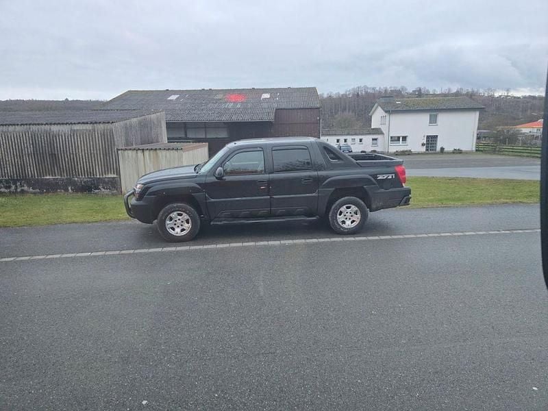 Gebraucht Chevrolet Avalanche 286 PS (210 kW) 2002 Beige Abholung