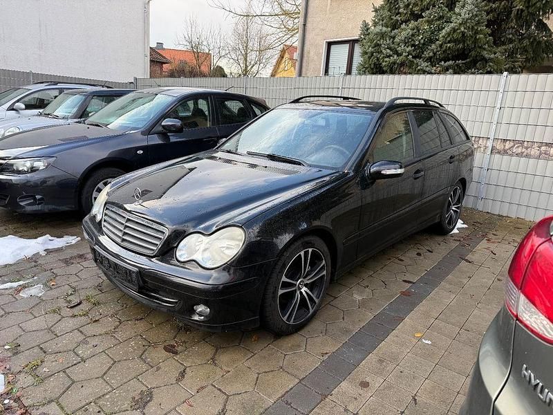Gebraucht Mercedes C200 122 PS (89 kW) 2006 Schwarz Kombi