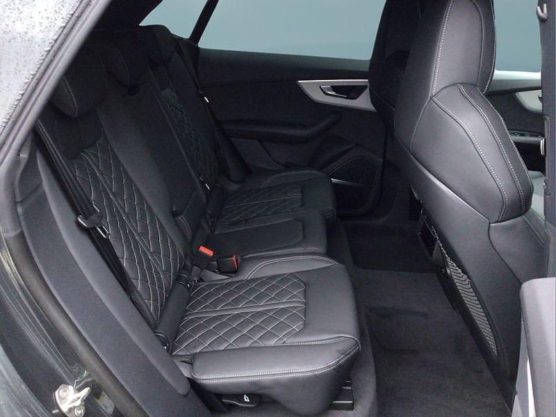 Gebraucht Audi Q8 286 PS (210 kW) 2026 Grau SUV