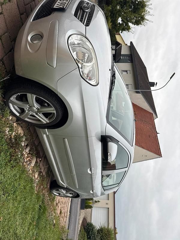 Grau Gebraucht 2009 Kia Picanto Kleinwagen | 2.500 € (Superpreis) - Bild 1/2
