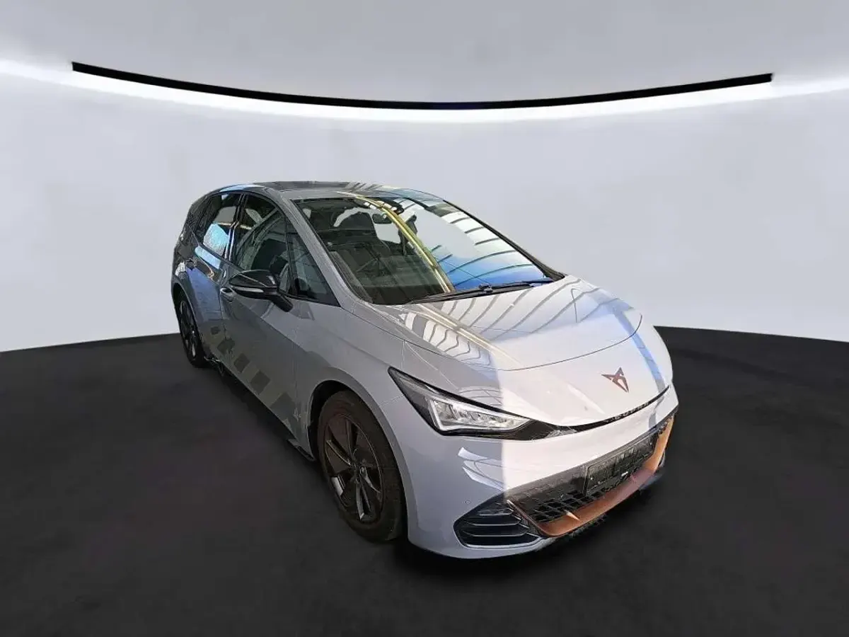 Second-hand Cupra Born 150 kW (204 CP) 2023 Gri Hatchback