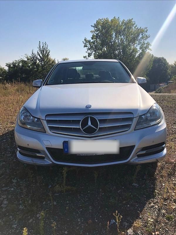 Gebraucht Mercedes C200 178 PS (130 kW) 2012 Silber Kombi