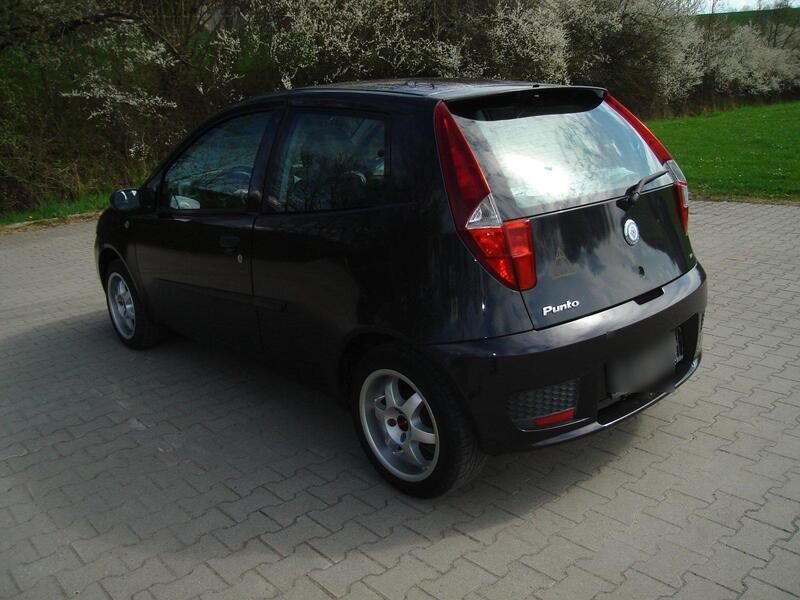 Schwarz Gebraucht 2004 Fiat Punto Kleinwagen | 1.500 € - Bild 1/4