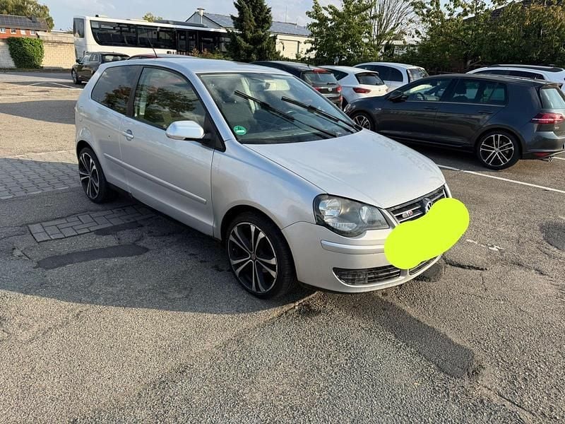 Gebraucht VW Polo Sportline 101 PS (74 kW) 2005 Silber Kleinwagen