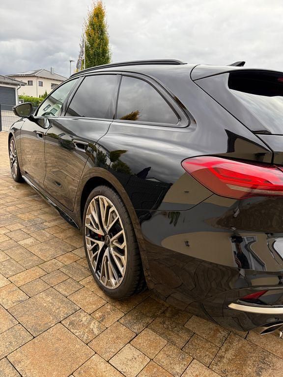 Gebraucht Audi A5 Edition .1 204 PS (150 kW) 2024 Schwarz Kombi