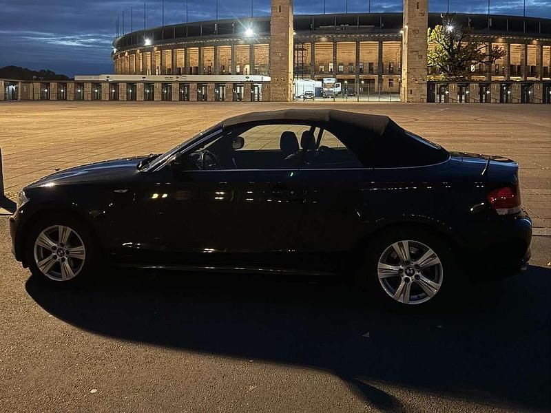 Gebraucht BMW 120 Cabriolet 177 PS (130 kW) 2010 Schwarz Cabrio