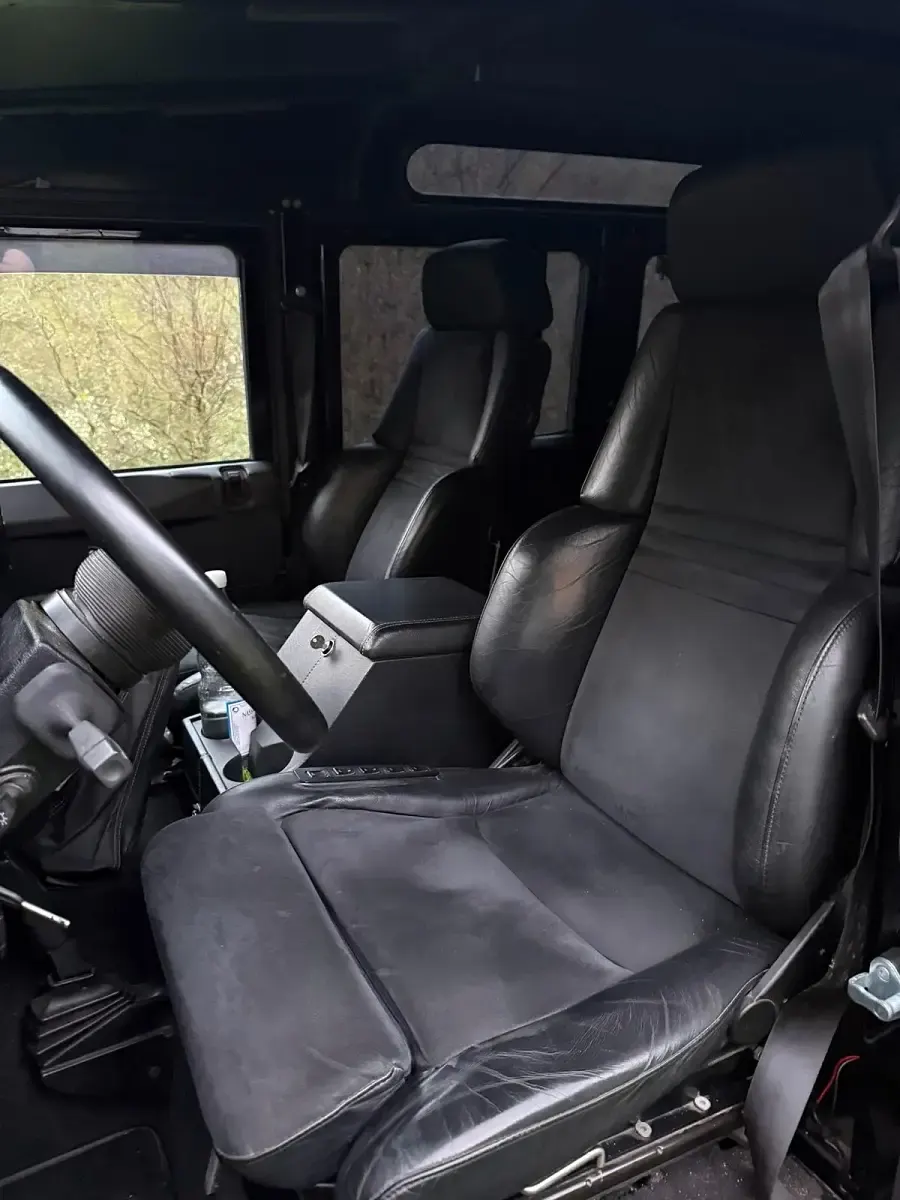 Gebraucht Land Rover Defender 122 PS (89 kW) 2012 Schwarz SUV