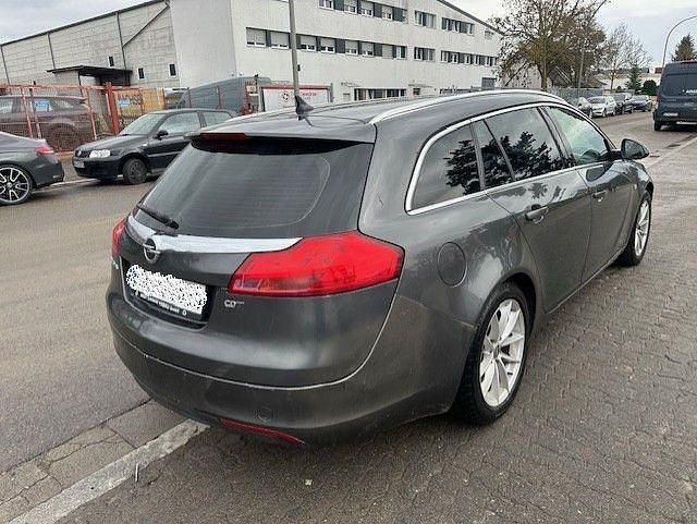 Gebraucht Opel Insignia Edition 160 PS (117 kW) 2012 Grau Kombi