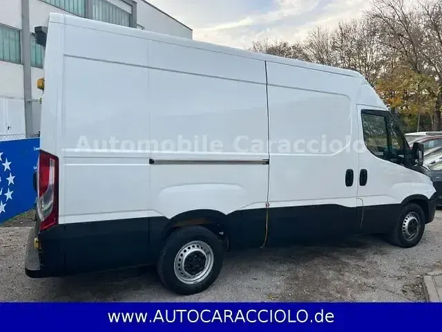 Gebraucht Iveco Daily 116 PS (85 kW) 2019 Weiss
