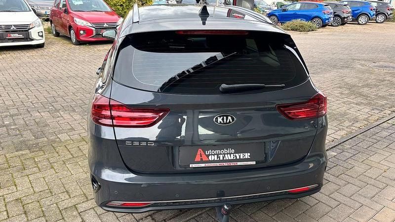 Gebraucht Kia Ceed Sportswagon Vision 159 PS (116 kW) 2021 Grau Kombi