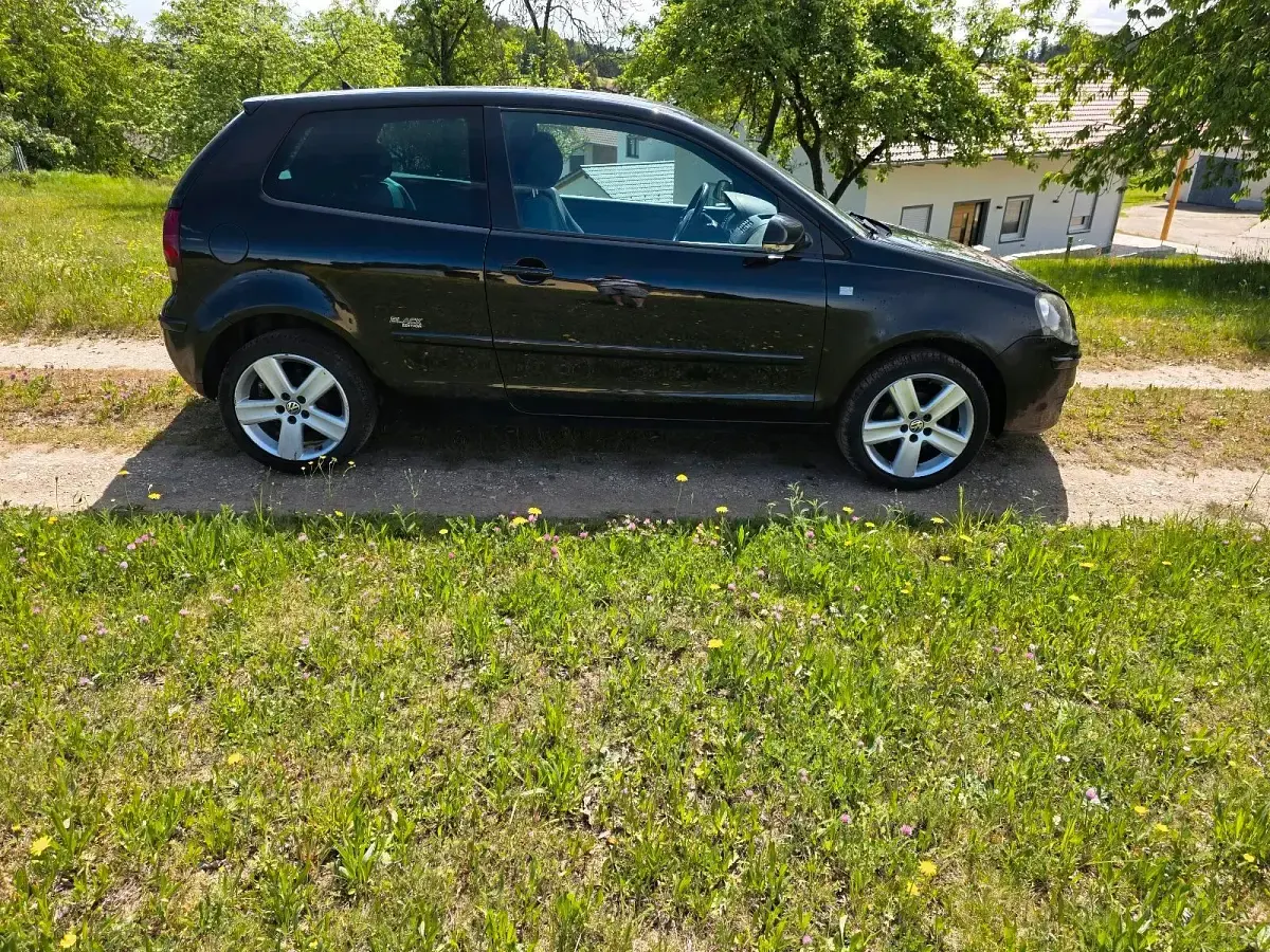 Gebraucht VW Polo 75 PS (55 kW) 2009 Schwarz Kleinwagen
