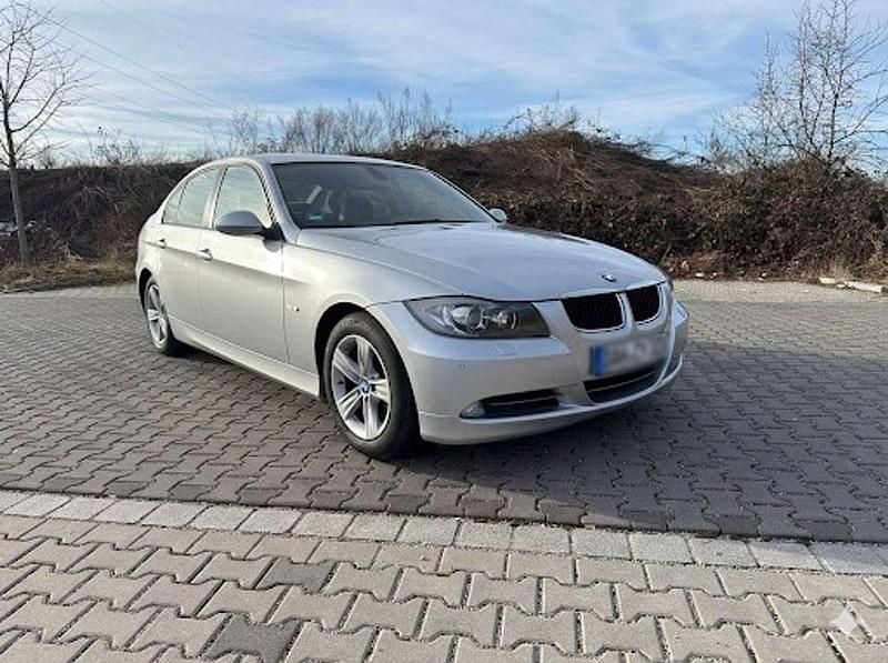 Gebraucht BMW 320 163 PS (119 kW) 2006 Grau Limousine