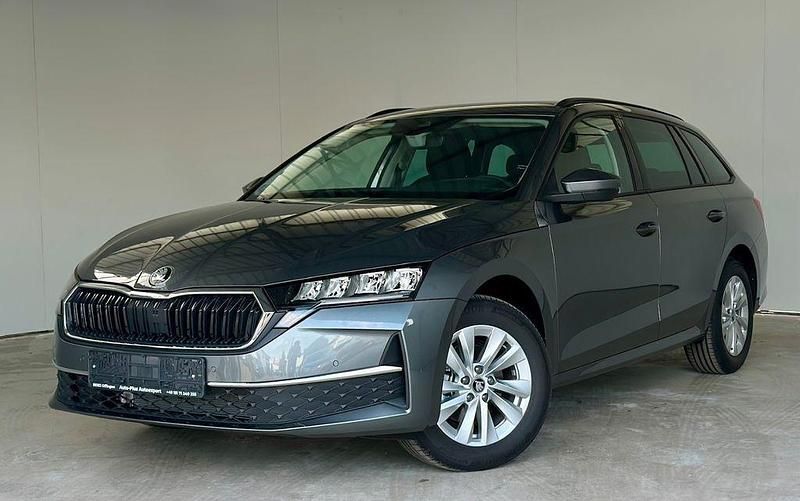 Neu Skoda Octavia 150 PS (110 kW) 2026 Grau Limousine