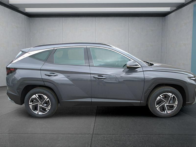Neu Hyundai Tucson Select 150 PS (110 kW) 2026 Grau SUV
