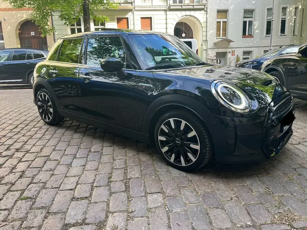 Käytetty Mini Cooper S 178 HP (130 kW) 2023 Musta Viistoperä
