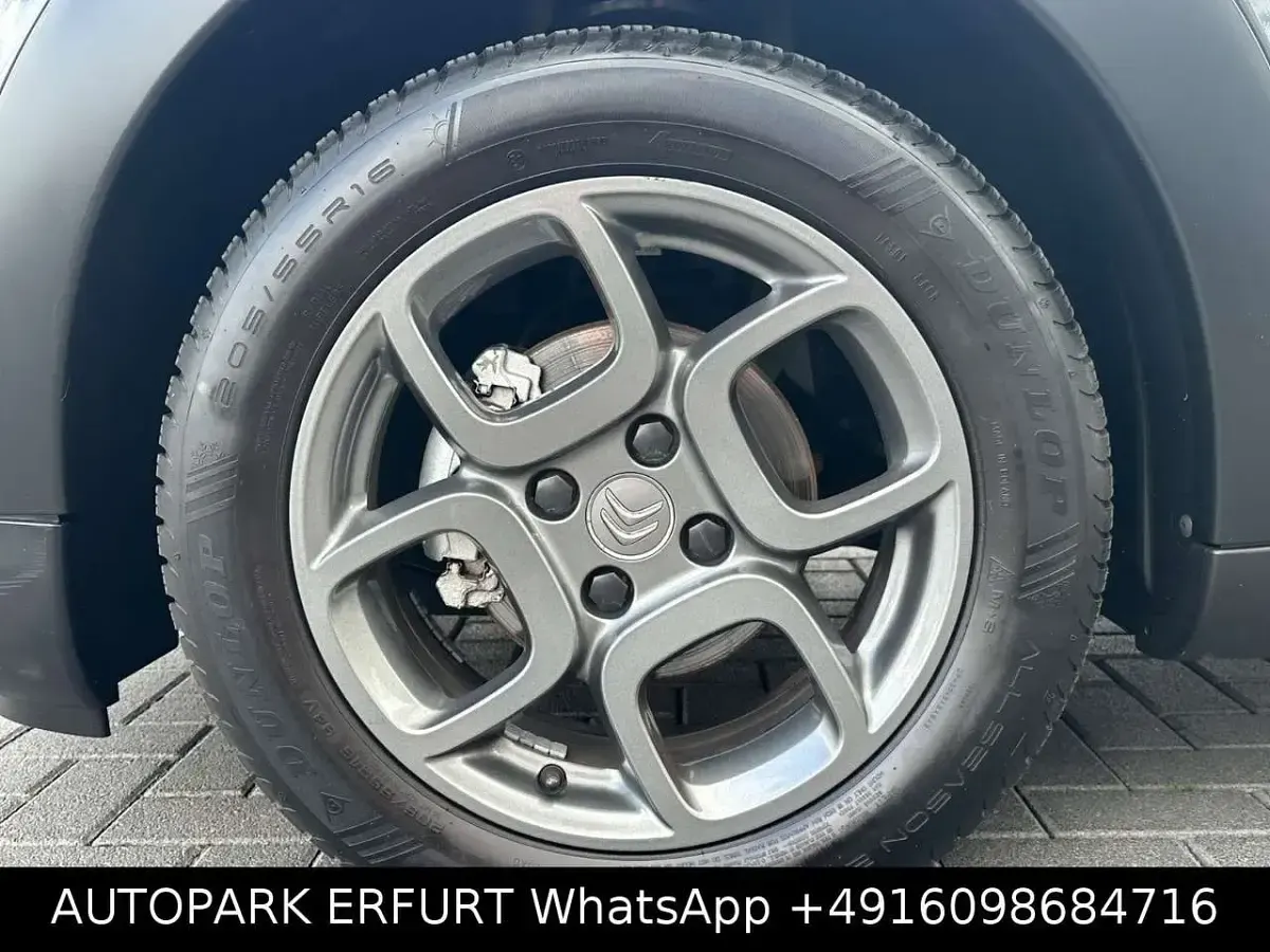 Gebraucht Citroën C4 Feel 99 PS (72 kW) 2016 Grau SUV