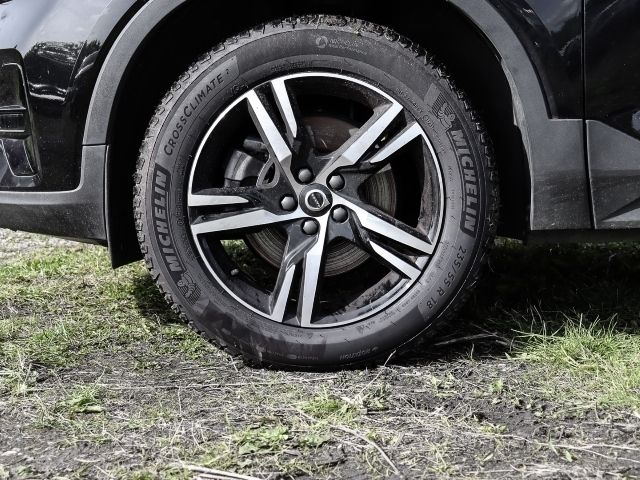 Gebraucht Volvo XC40 Plus 163 PS (119 kW) 2023 Schwarz SUV