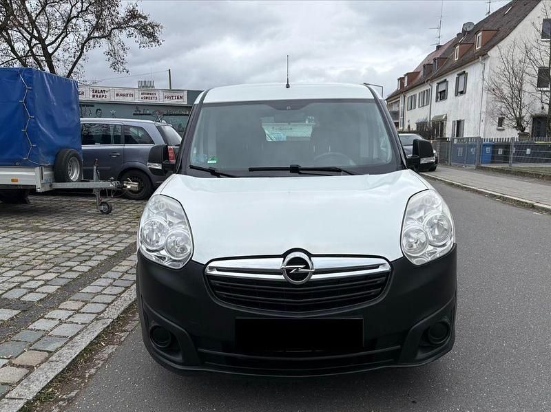 Gebraucht Opel Combo 120 PS (88 kW) 2016 Weiß Van / Kleinbus