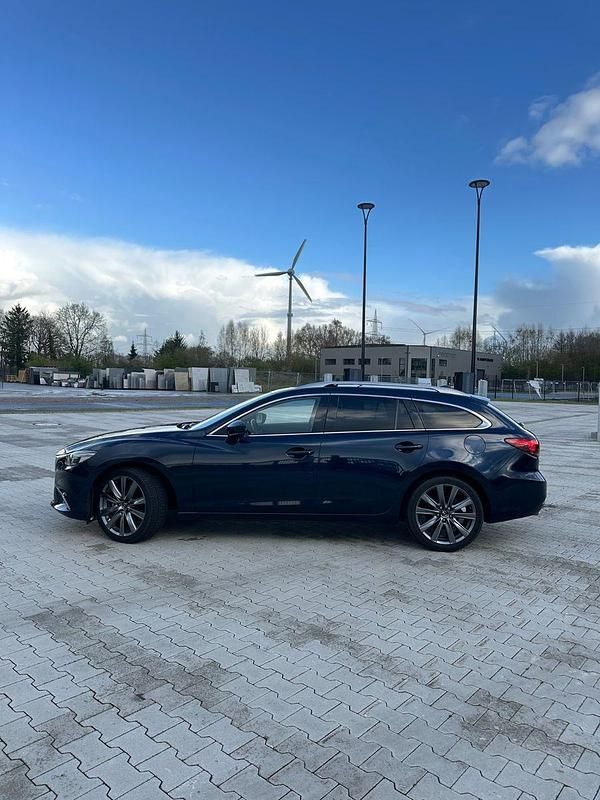 Gebraucht Mazda 6 Nakama Intense 175 PS (128 kW) 2017 Blau Kombi