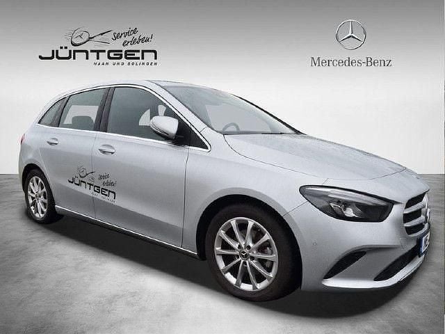 Gebraucht Mercedes B180 Progressive 116 PS (85 kW) 2019 Silber Van / Kleinbus