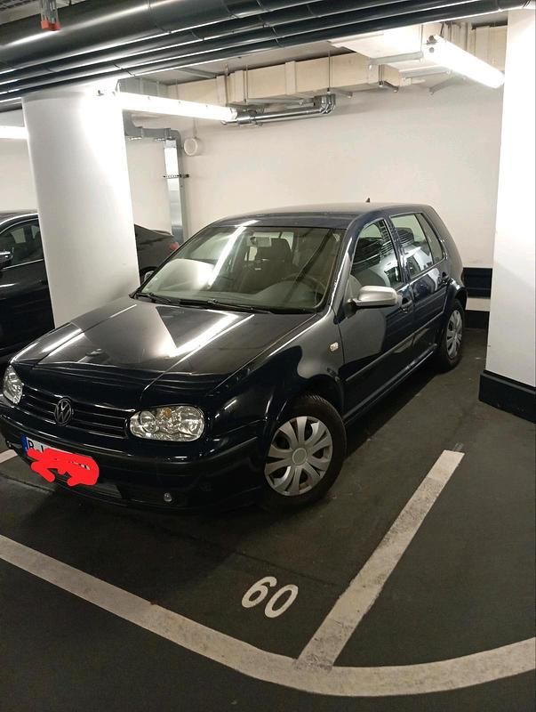 Blau Gebraucht 2002 VW Golf IV Kleinwagen | 450 € (Superpreis) - Bild 1/4