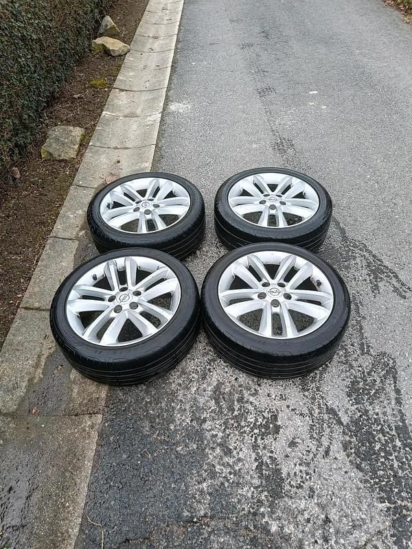 Gebraucht Opel Vectra 230 PS (169 kW) 2006 Rot Limousine