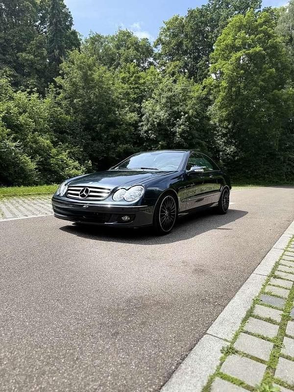 Blau Gebraucht 2007 Mercedes CLK280 Elegance Coupé | 10.499 € (Etwas zu teuer) - Bild 1/4
