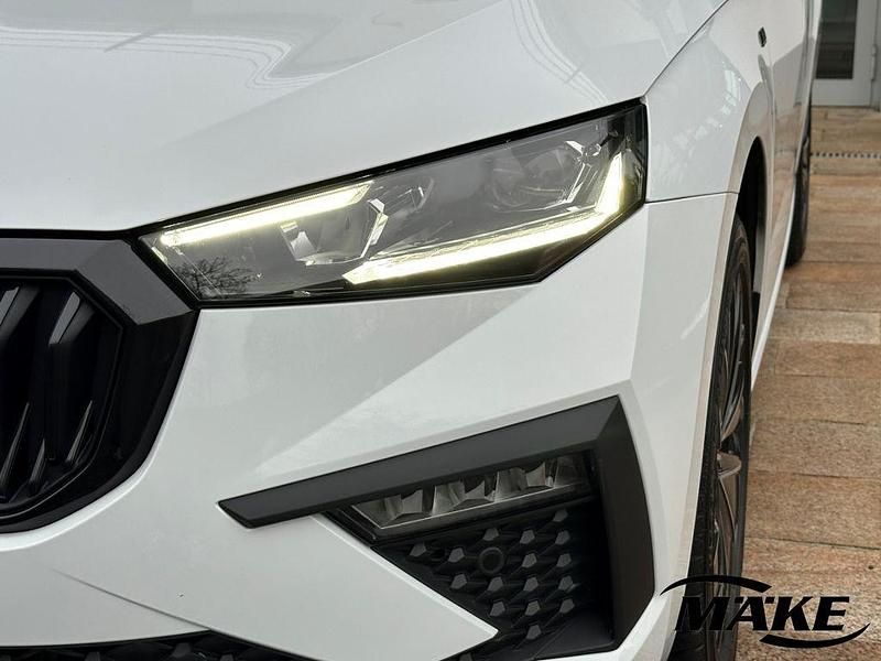 Gebraucht Skoda Scala Tour 150 PS (110 kW) 2025 Weiß Kleinwagen
