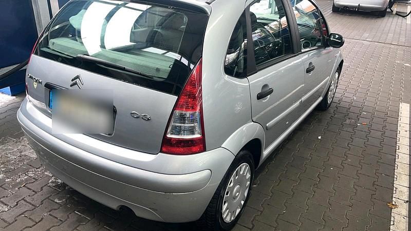 Gebraucht Citroën C3 73 PS (53 kW) 2006 Silber Limousine