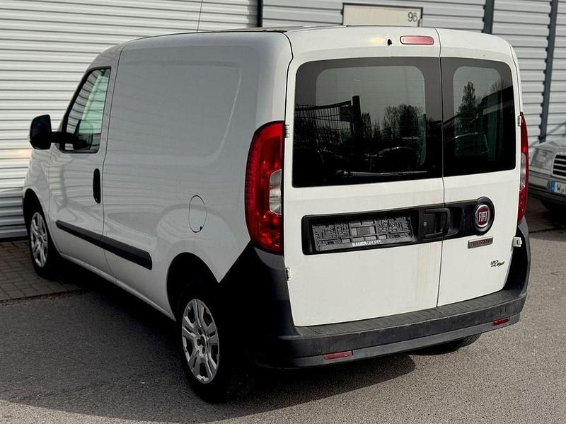 Gebraucht Fiat Doblò 2015 Weiß Van / Kleinbus
