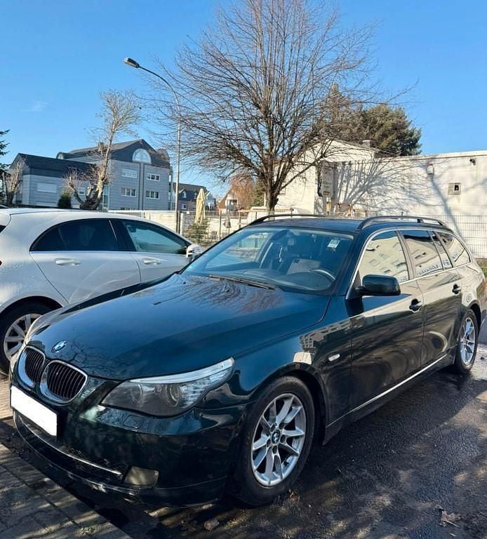 Grün Gebraucht 2008 BMW 525 Sport Line Kombi | 2.900 € (Superpreis) - Bild 1/4