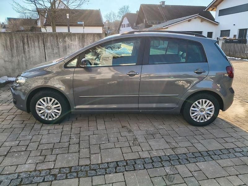 Gebraucht VW Golf Plus Cross Match 105 PS (77 kW) 2013 Grau Van / Kleinbus