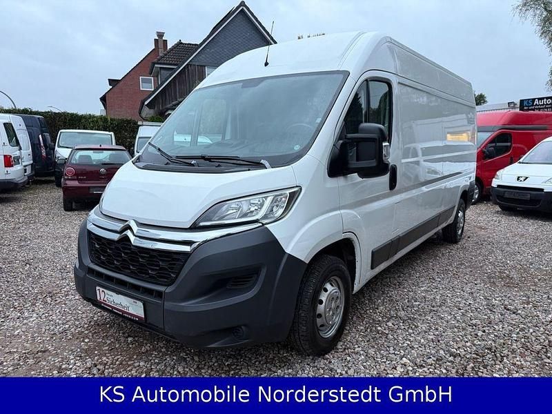 Weiß Gebraucht 2016 Citroën Jumper Profi Van / Kleinbus | 11.900 € (Fairer Preis) - Bild 1/4