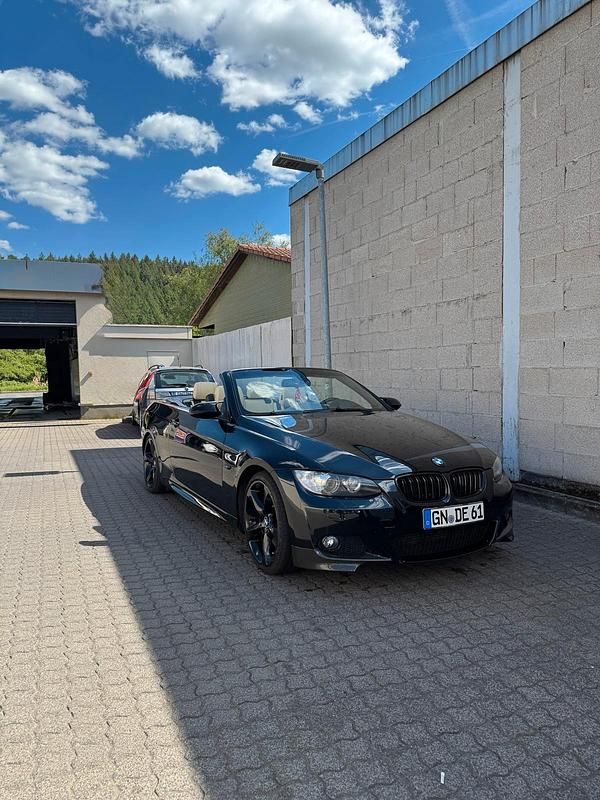 Gebraucht 2009 BMW 330 Cabriolet M Sport Cabrio | 13.700 € (Guter Preis) - Bild 1/4