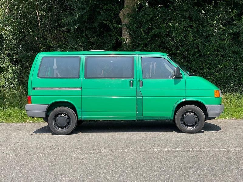 Grün Gebraucht 1995 VW T4 Van | 10.350 € - Bild 1/4