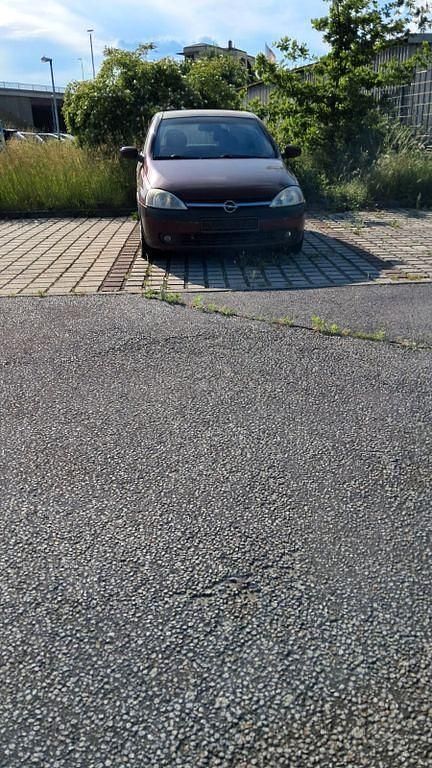Rot Gebraucht 2002 Opel Corsa Limousine | 600 € (Superpreis) - Bild 1/4