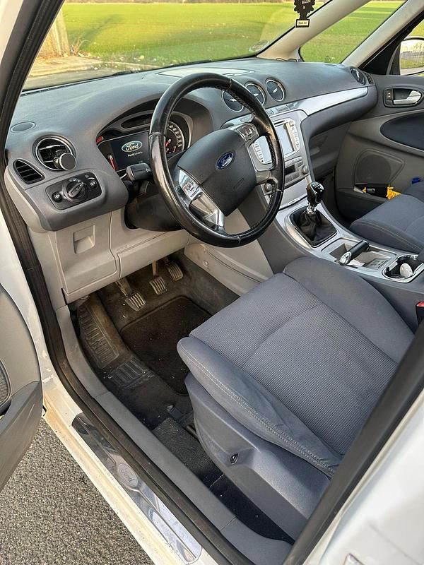 Gebraucht Ford S-MAX ST 140 PS (102 kW) 2008 Van / Kleinbus