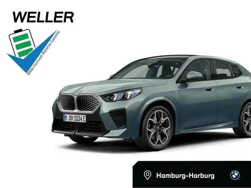 Grün Gebraucht 2025 BMW iX2 M Sport SUV | 49.850 € (Superpreis) - Bild 1/3