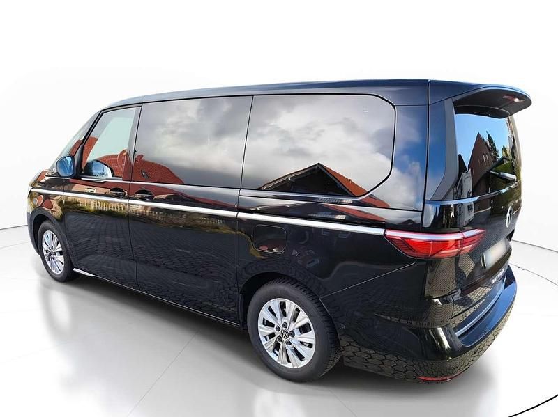Gebraucht VW Multivan Style 150 PS (110 kW) 2022 Deep black perleffekt Van