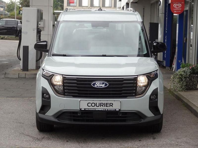 Neu Ford Tourneo Courier Titanium 125 PS (91 kW) 2026 Cactus grey Van / Kleinbus