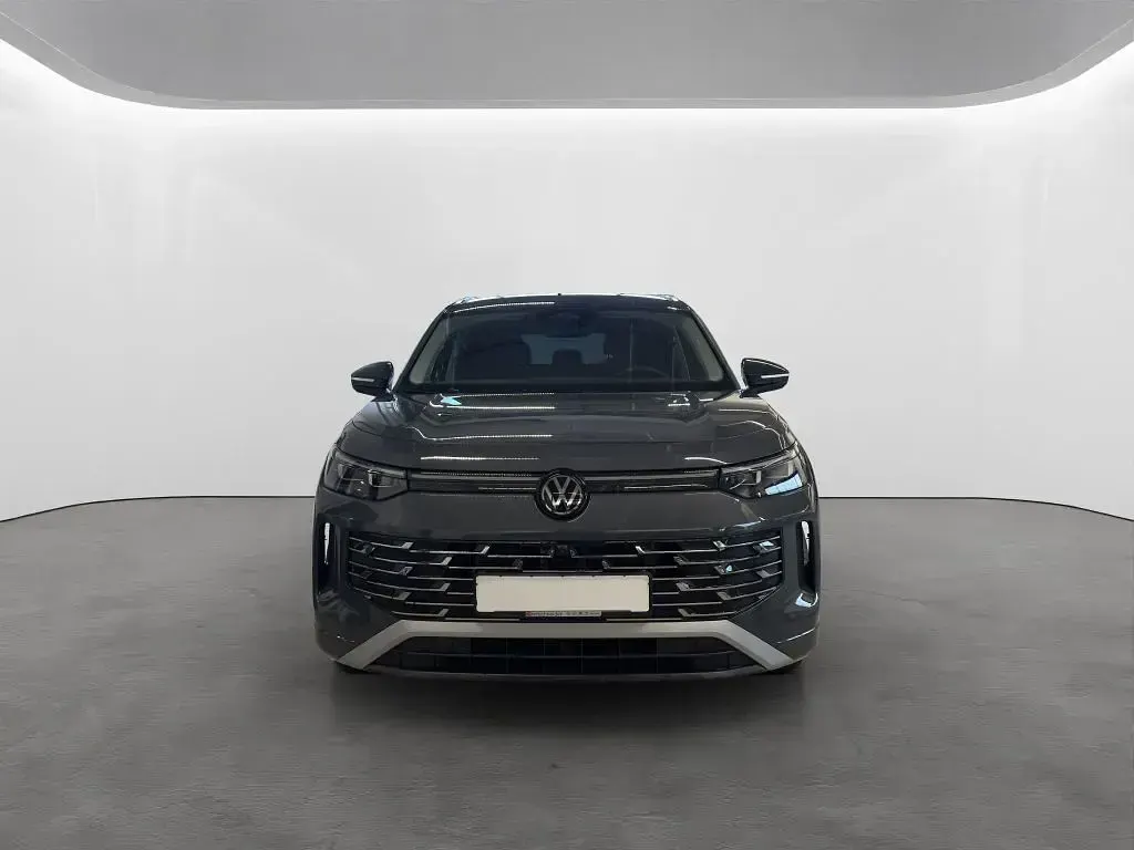 Gebraucht VW Tayron Elegance 204 PS (150 kW) 2025 Grau SUV