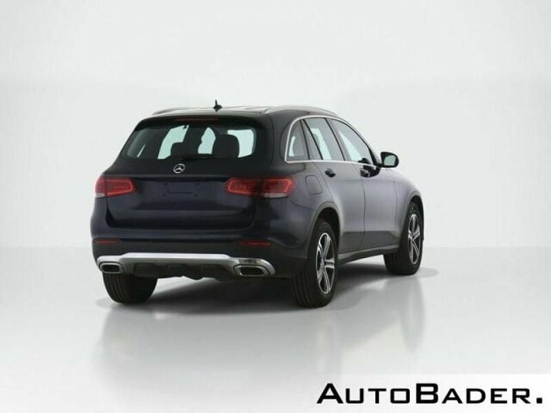 Gebraucht Mercedes GLC220 Exclusive 194 PS (142 kW) 2022 890 cavansitblau (metallic) SUV