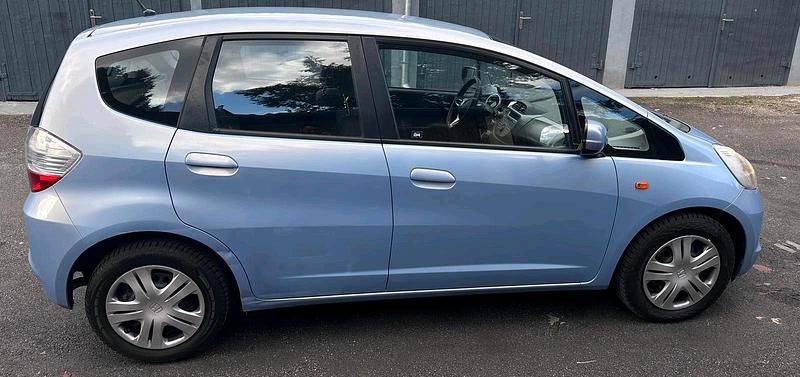Gebraucht Honda Jazz 90 PS (66 kW) 2009 Grau Kleinwagen