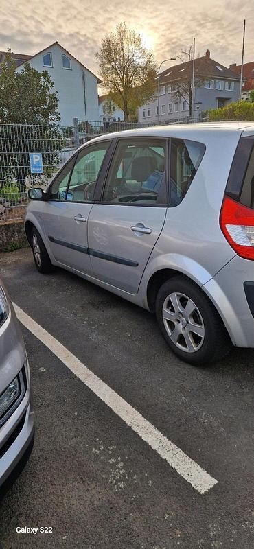 Gebraucht Renault Mégane II 111 PS (81 kW) 2005 Silber Limousine
