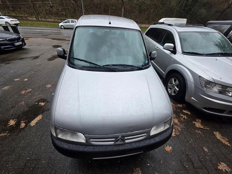 Gebraucht Citroën Berlingo 90 PS (66 kW) 2000 Silber Van / Kleinbus