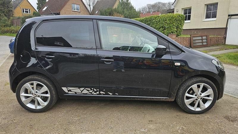 Gebraucht Skoda Citigo Fun 60 PS (44 kW) 2017 Schwarz Kleinwagen